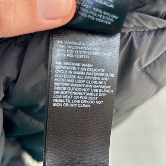 North Face Quilted Jacket - Picture 10 of 11